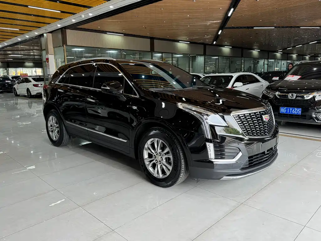 Cadillac XT5 2022 — фото 3