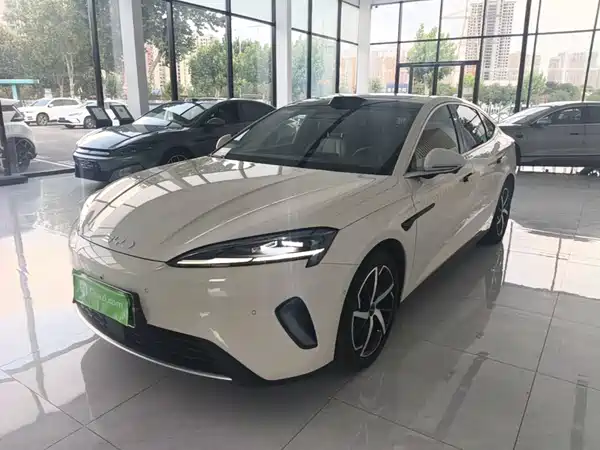 BYD Seal 07 DM-i 2025