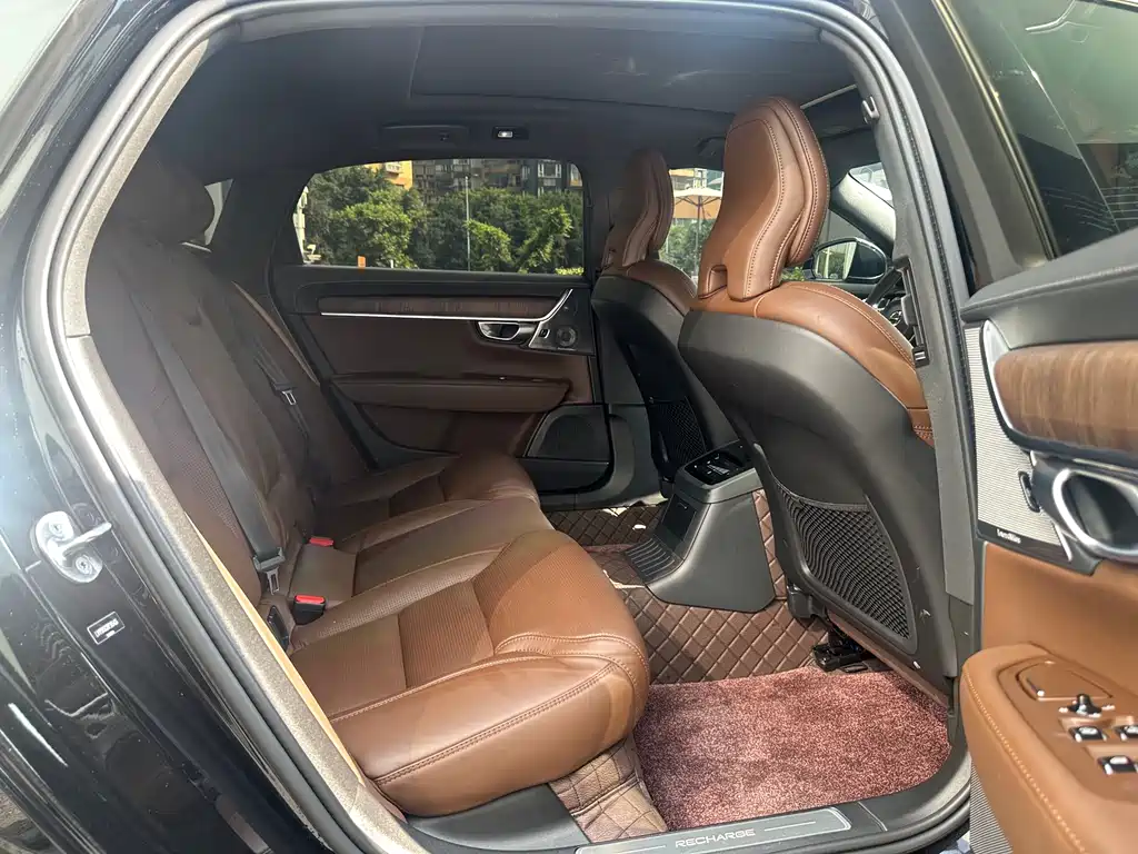 Volvo S90 PHEV 2023 — фото 21