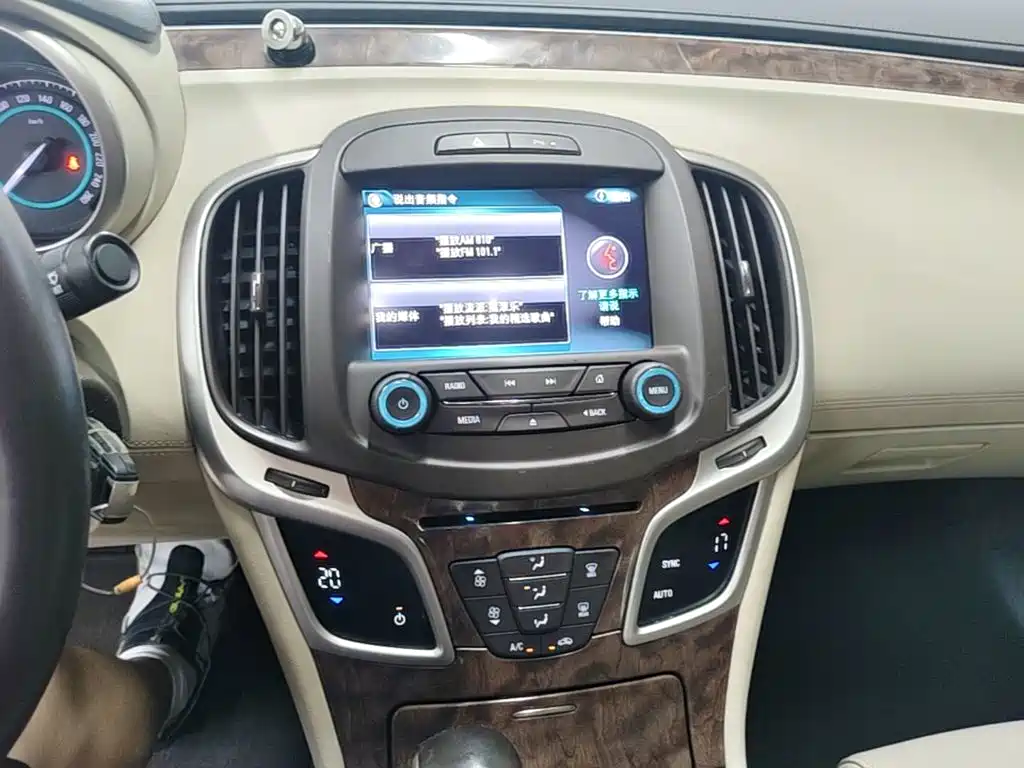 Buick LaCrosse 2014 — фото 13