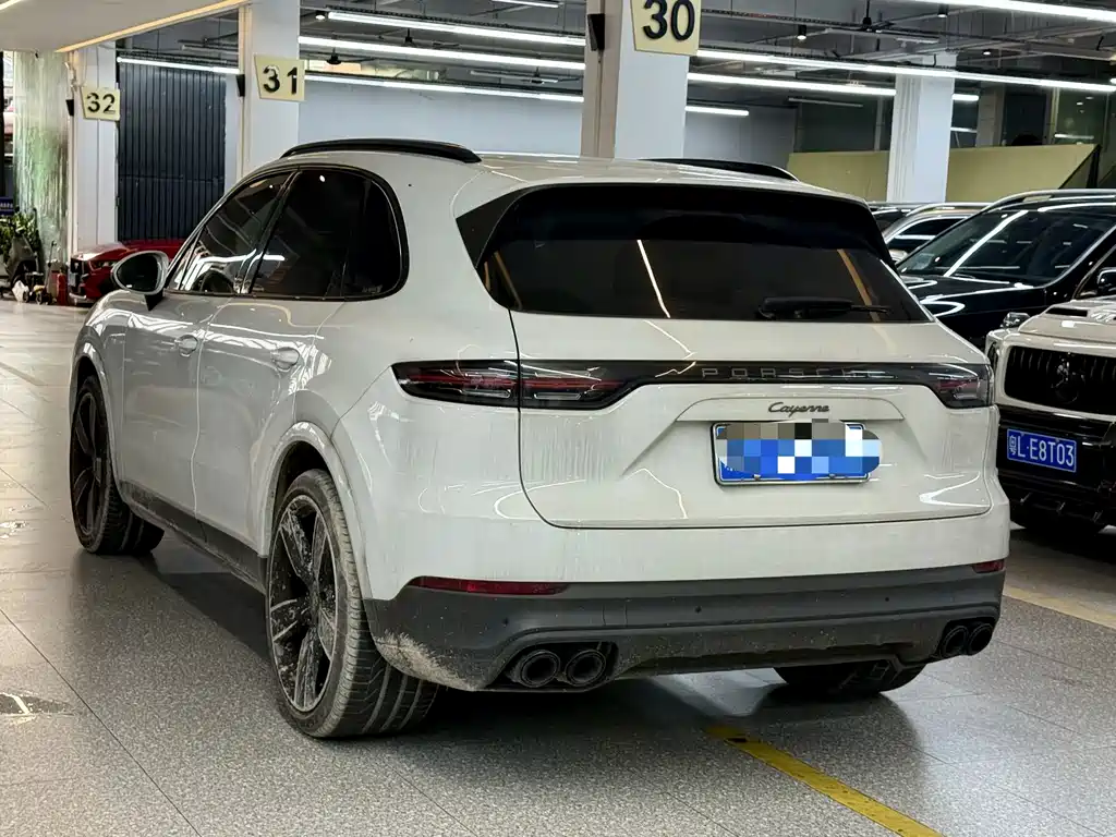Porsche Cayenne 2023 — фото 4