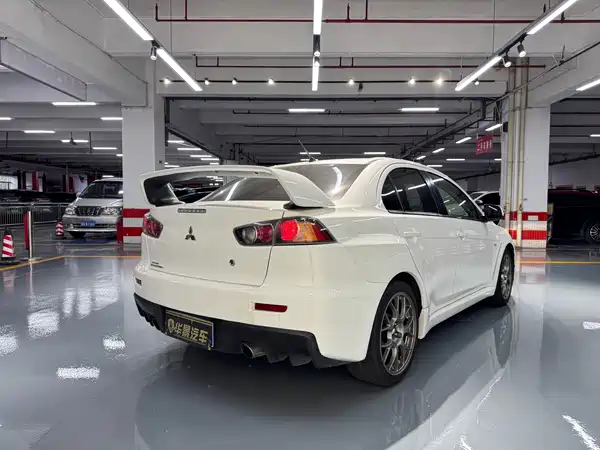Mitsubishi LANCER 2008
