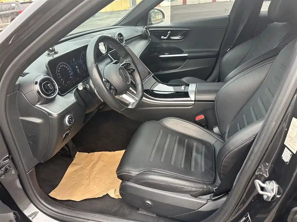 Mercedes-Benz C-Class 2022