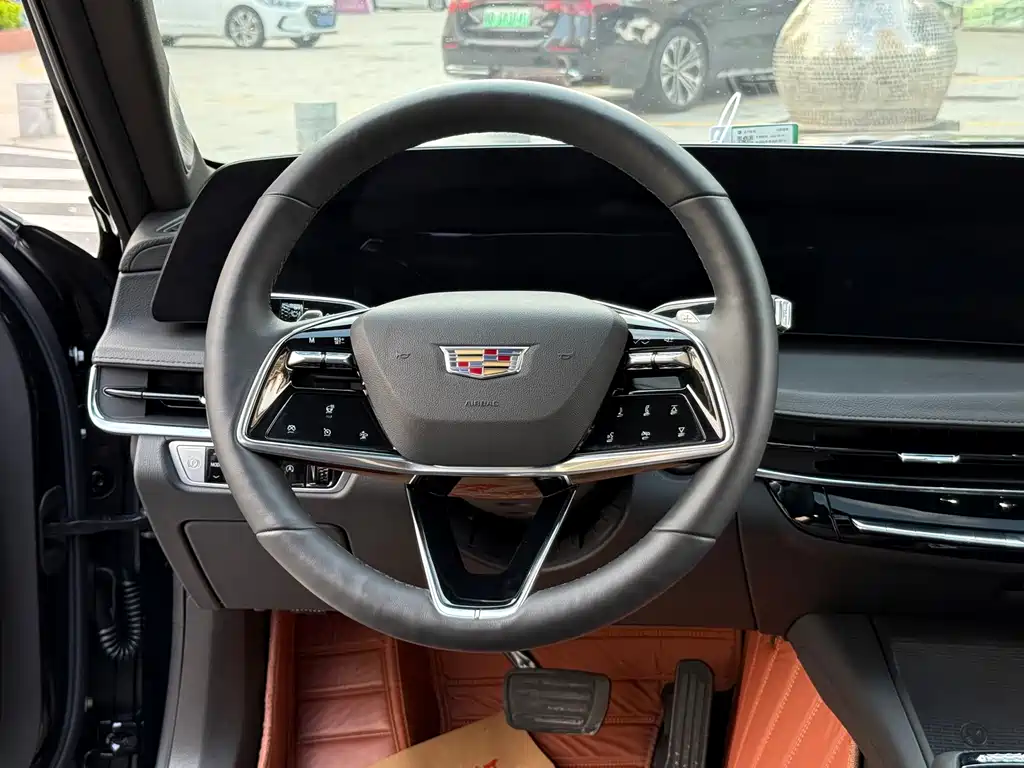Cadillac CT6 2023 — фото 12