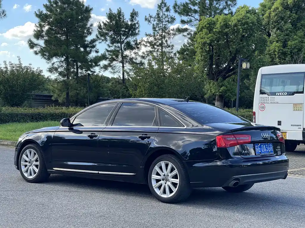 Audi A6L 2015 — фото 24