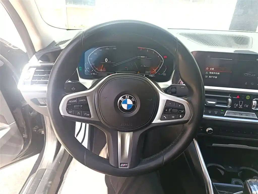 BMW 3 Series 2022 — фото 11