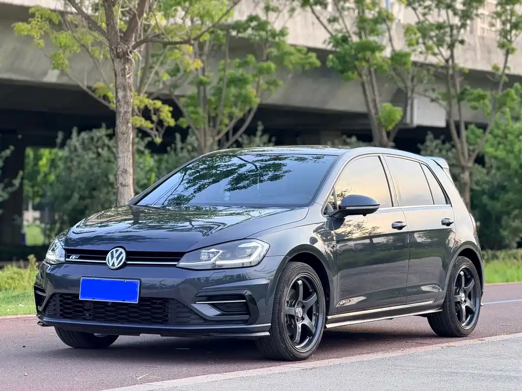Volkswagen Golf 2020