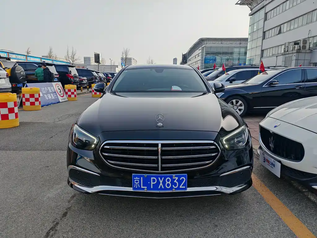 Mercedes-Benz E-Class 2023 — фото 2