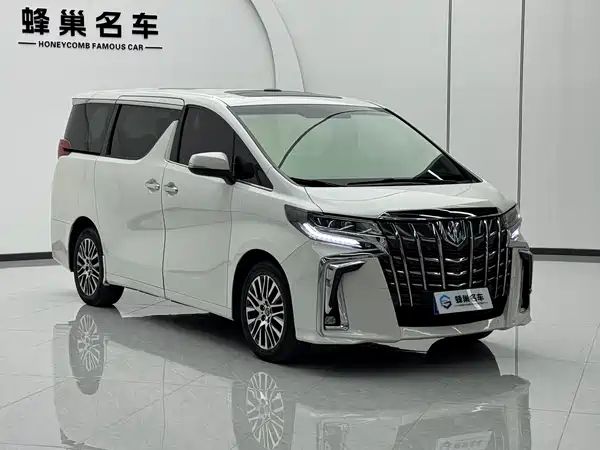 Toyota Alphard 2015