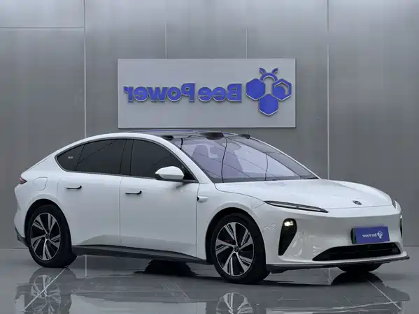 NIO ET5 2022