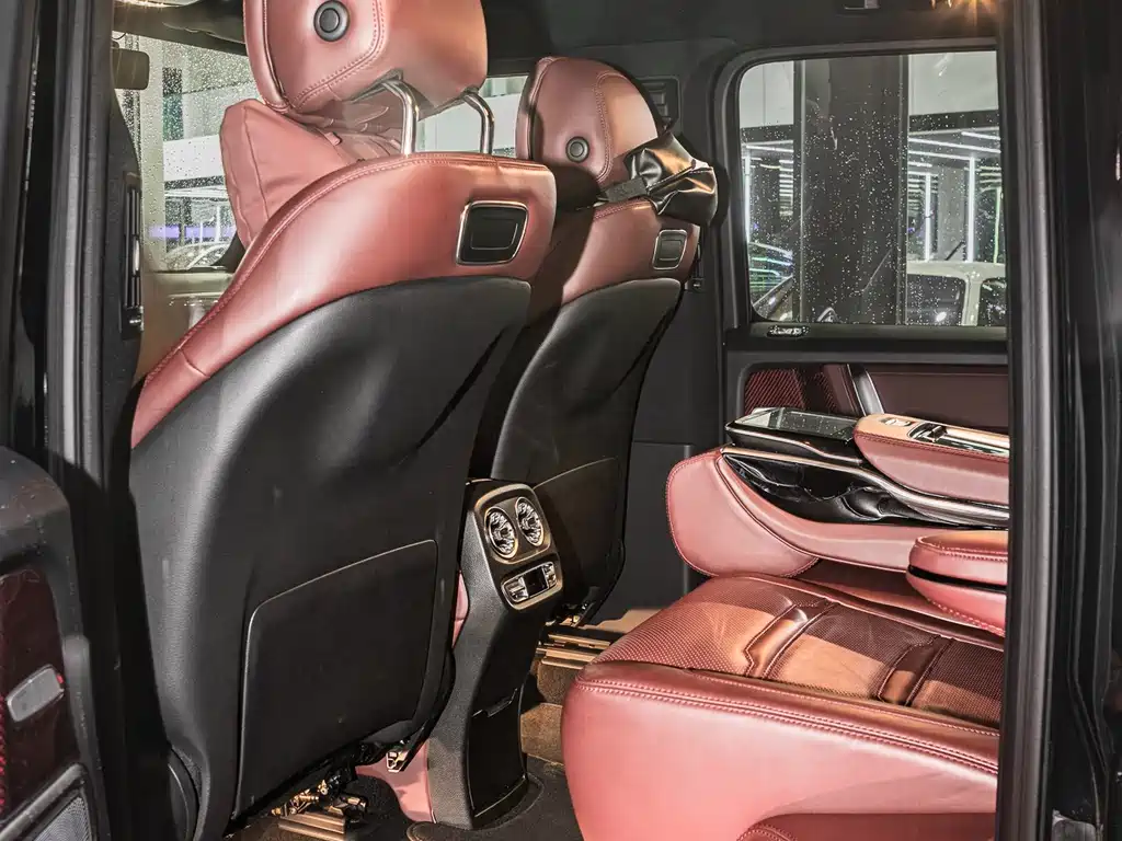 Mercedes-Benz G-Class 2024