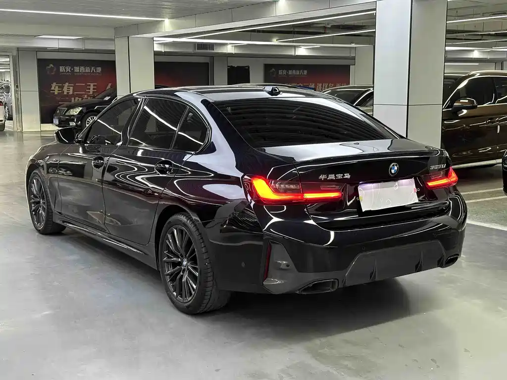 BMW 3 Series 2023 — фото 10