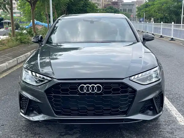 Audi A4L 2025