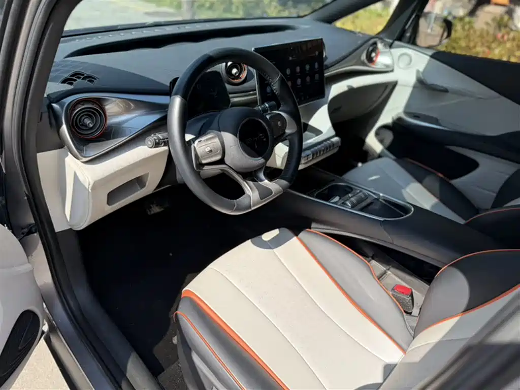 BYD Dolphin 2022 — фото 11