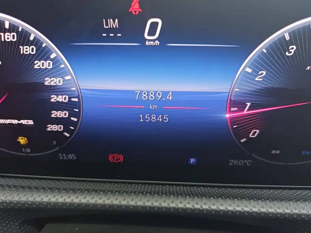 Mercedes-Benz A-Class AMG 2024 — фото 19