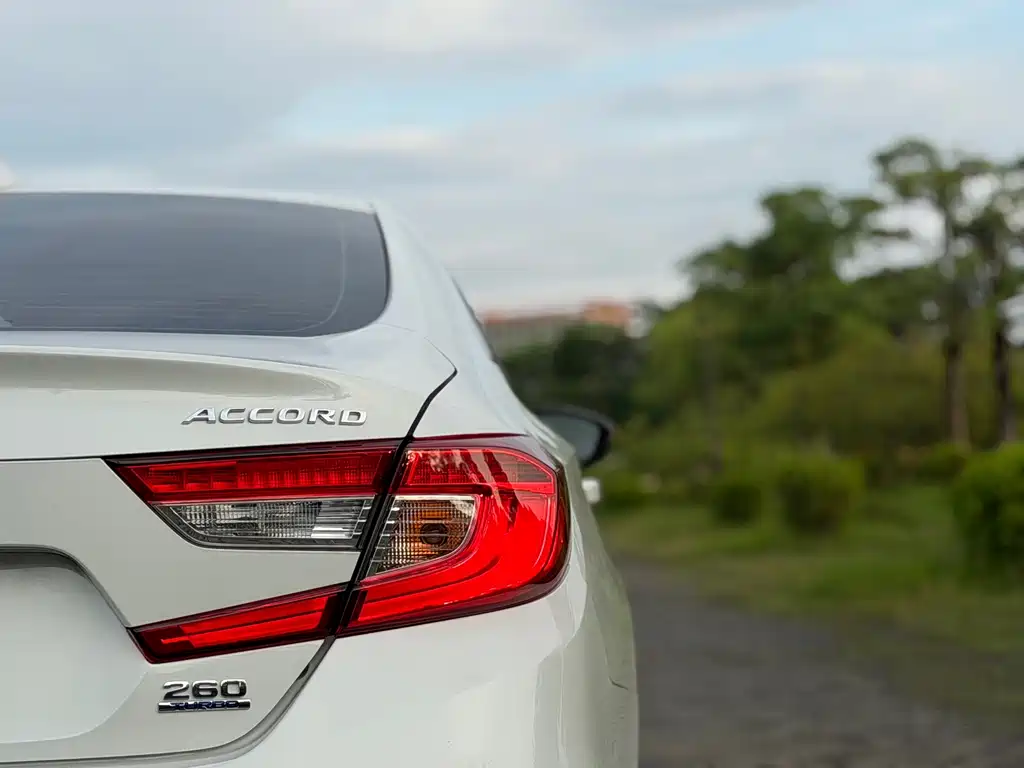 Honda Accord 2020 — фото 20