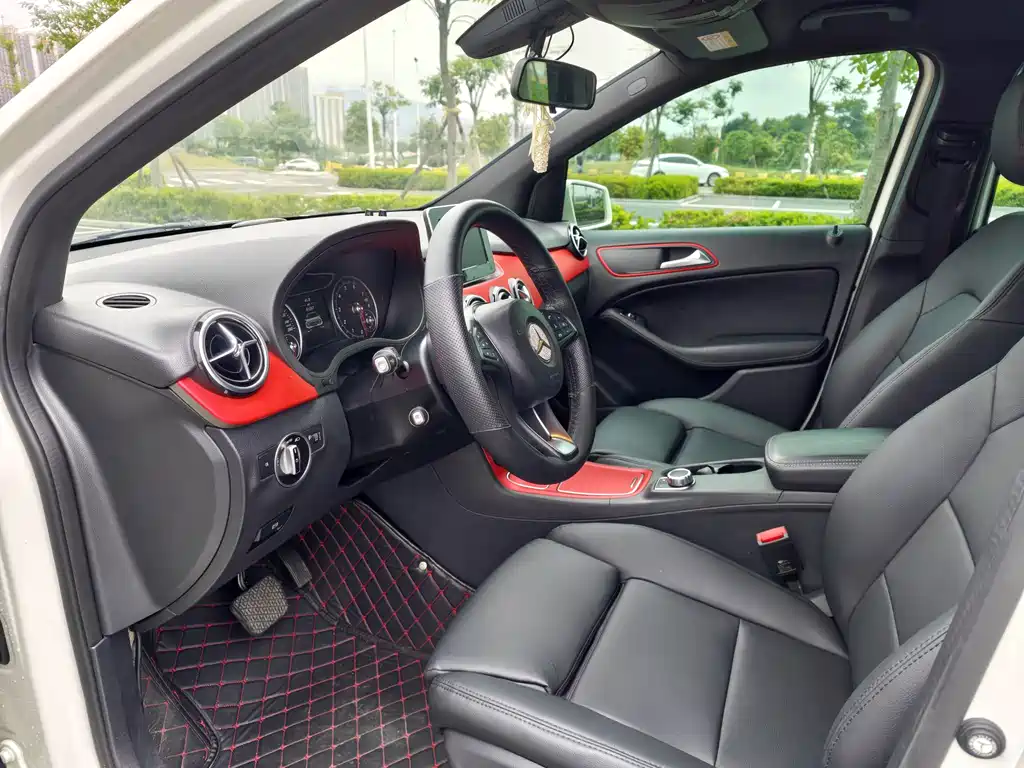 Mercedes-Benz B-Class 2017 — фото 9