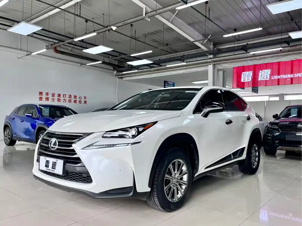 Lexus NX 2017 — фото 1