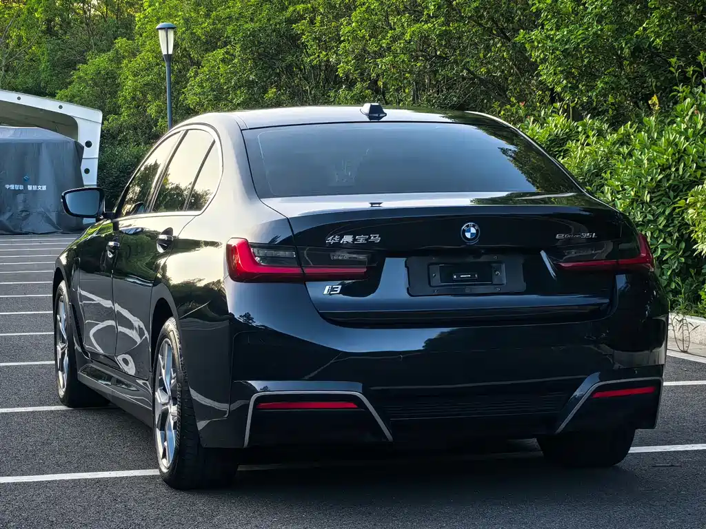 BMW i3 2024 — фото 17