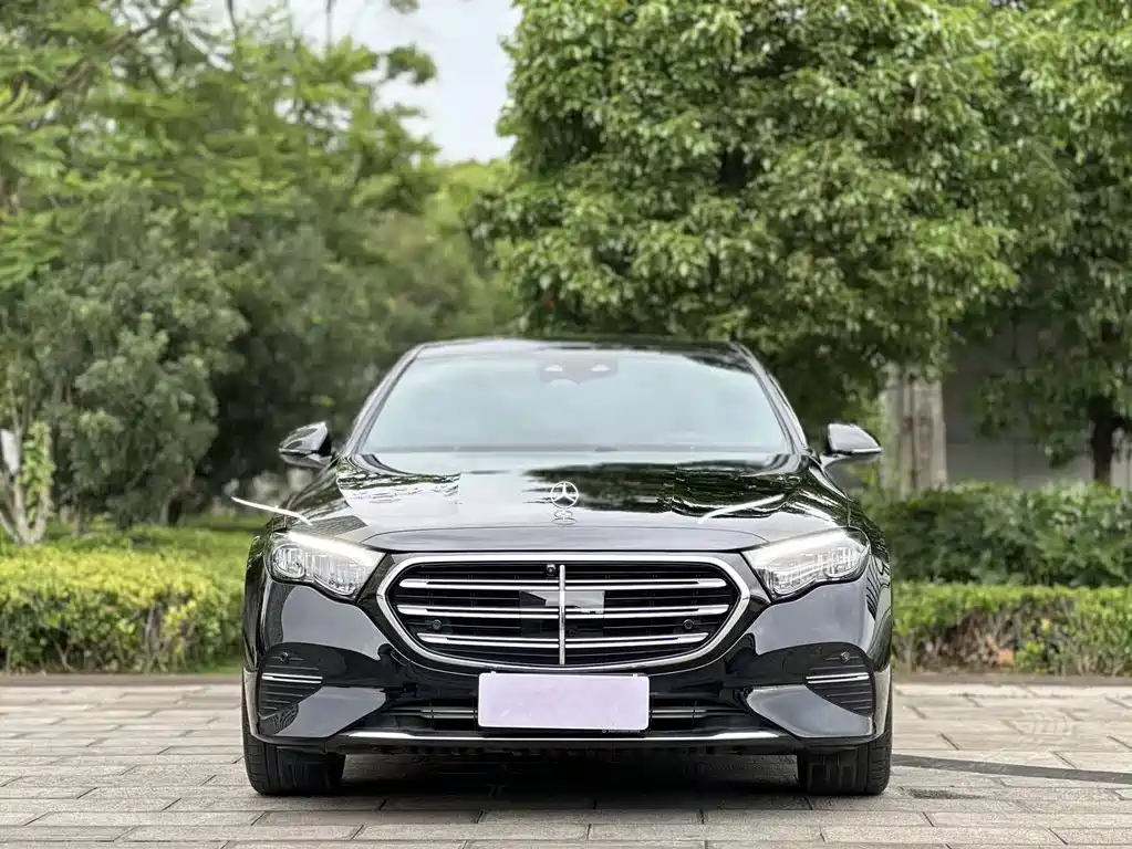 Mercedes-Benz E-Class 2025