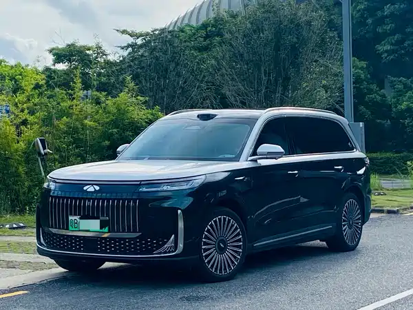 Chery Fengyun T11 2026