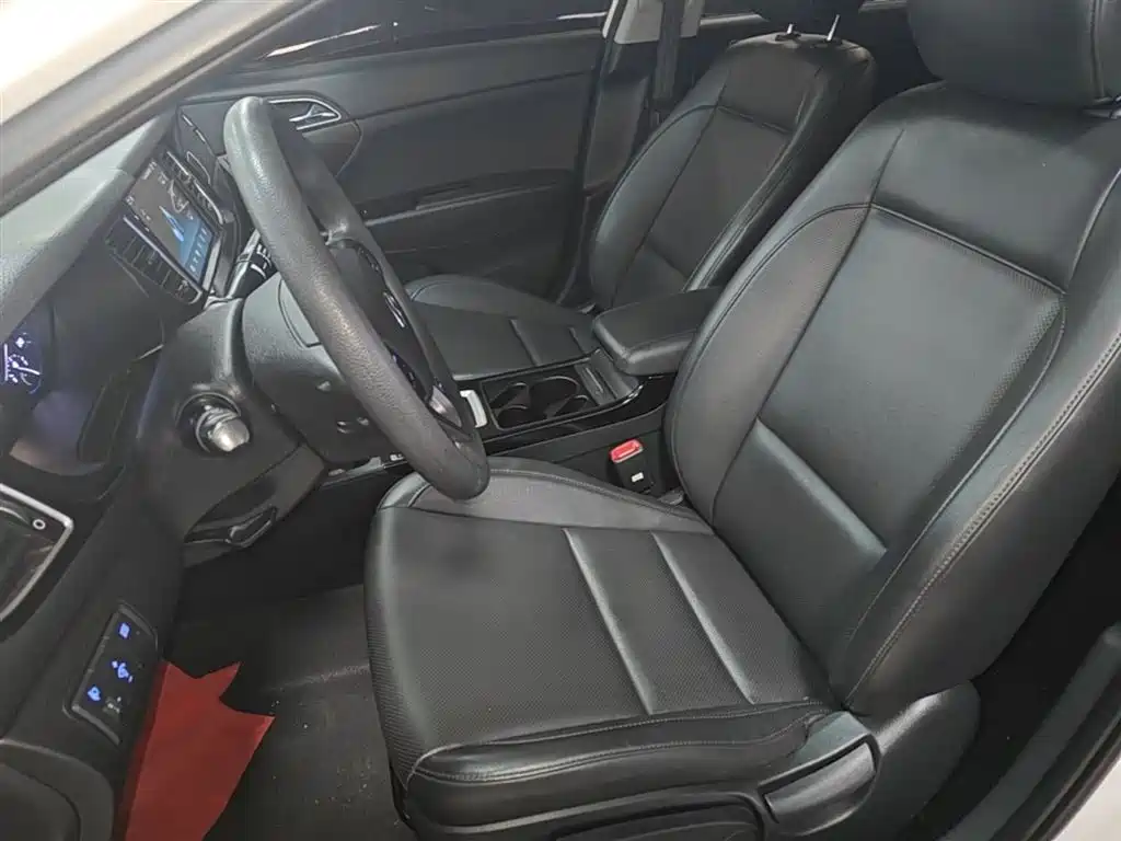 Hyundai Mistra 2016 — фото 15
