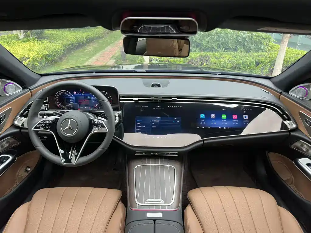 Mercedes-Benz E-Class 2025 — фото 14