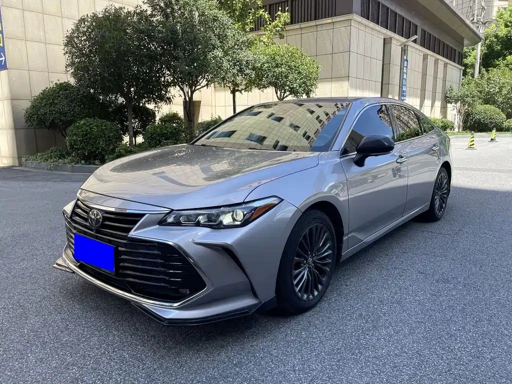 Toyota Avalon 2020 — фото 1