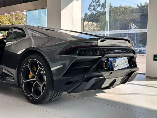 Lamborghini Huracan 2020