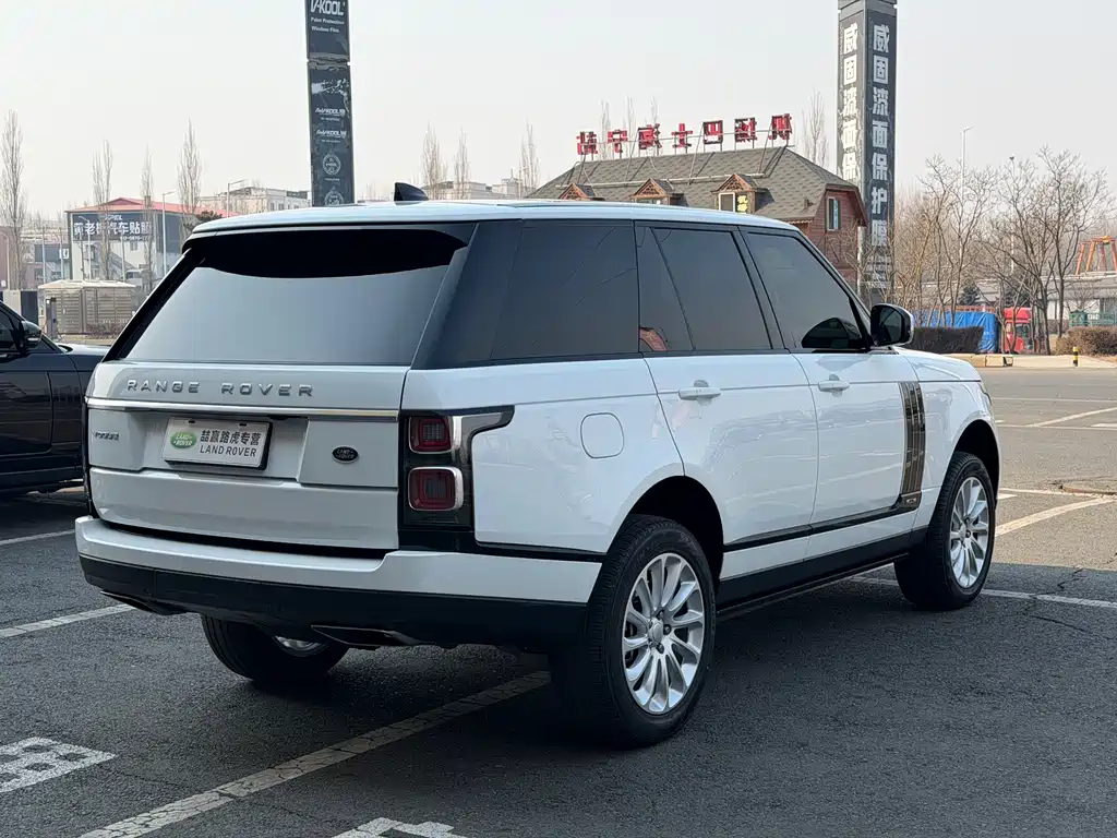 Land Rover Range Rover 2020 — фото 11