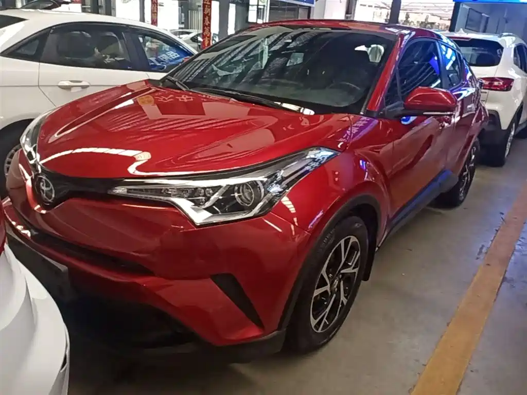 Toyota C-HR 2020 — фото 2