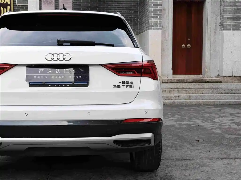 Audi Q3 2022 — фото 22