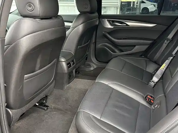 Cadillac CT5 2023