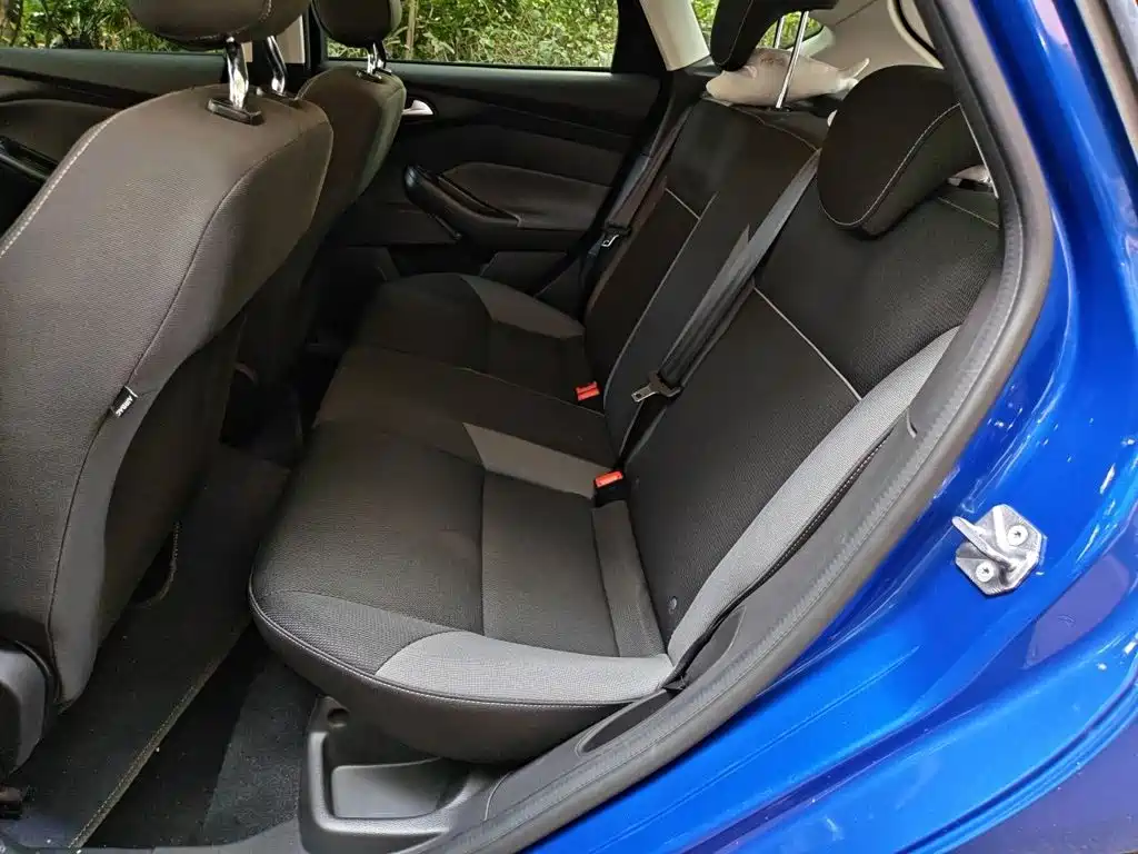 Ford Focus 2015 — фото 13