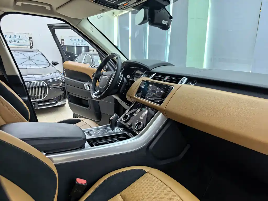 Land Rover Sport 2020 — фото 8