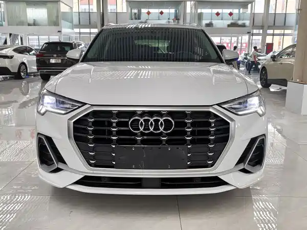 Audi Q3 2023