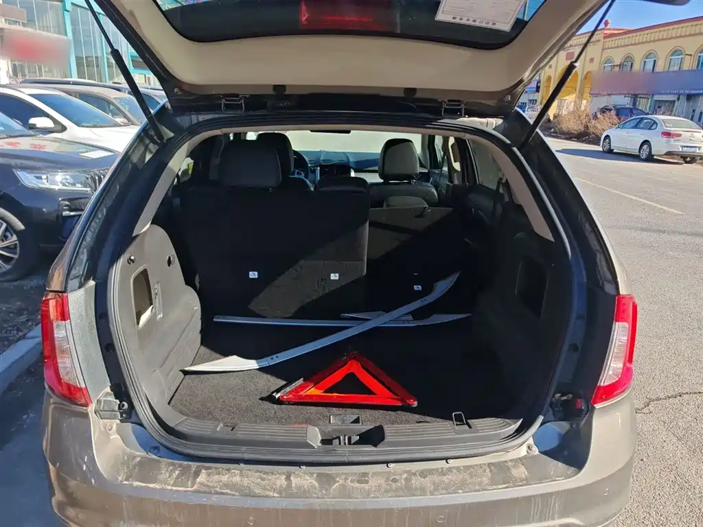 Ford Edge 2015 — фото 19
