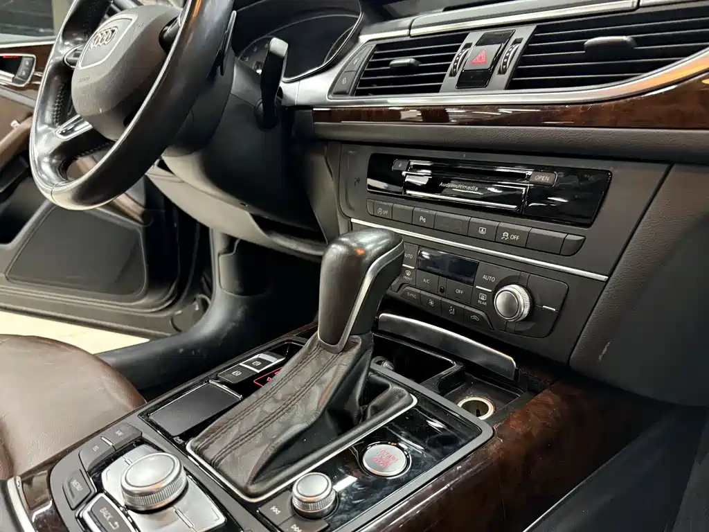 Audi A6L 2016 — фото 14