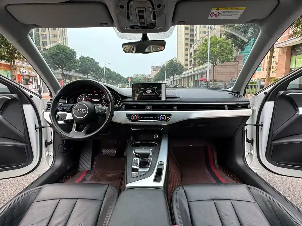 Audi A4L 2019