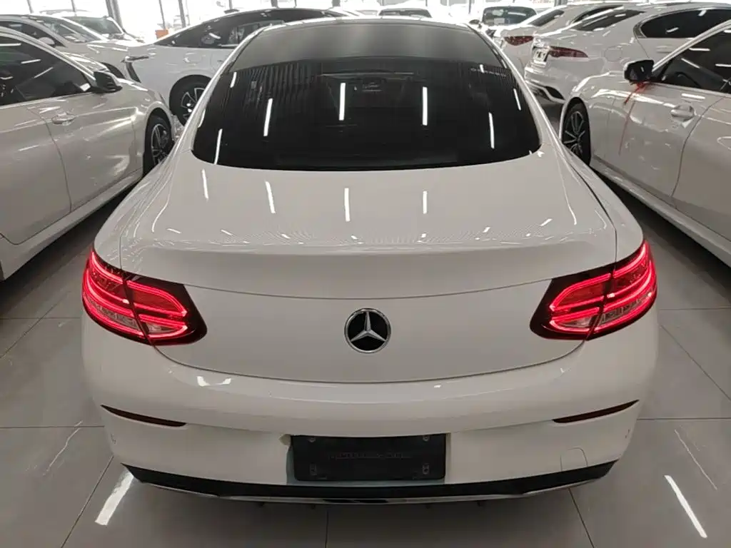 Mercedes-Benz C-Class 2020