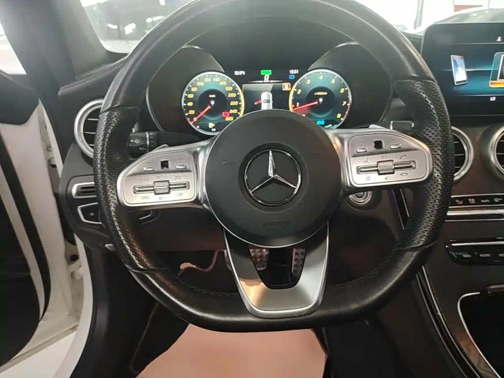 Mercedes-Benz C-Class 2020 — фото 11