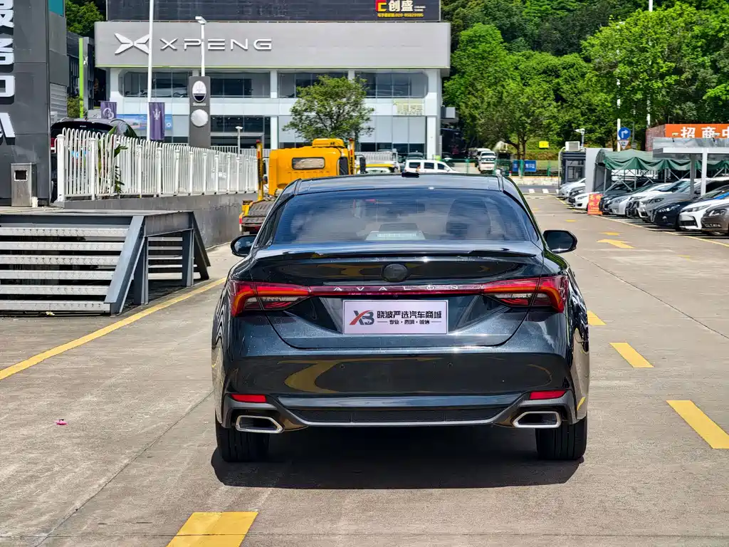 Toyota Avalon 2021