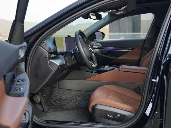 BMW 5 Series 2024