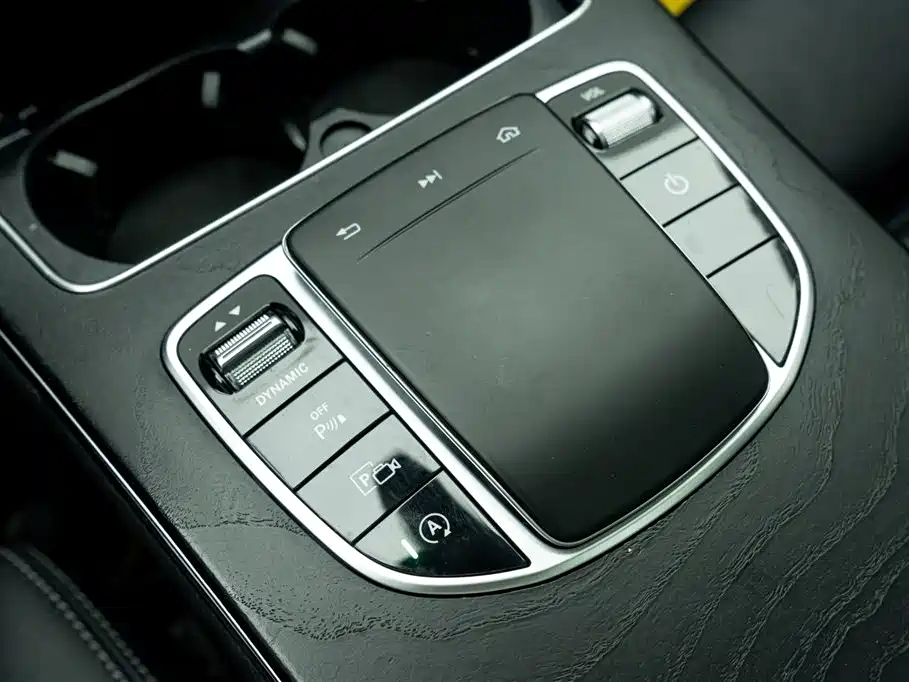 Mercedes-Benz C-Class 2020 — фото 10