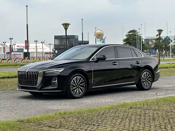 Hongqi H5 2025