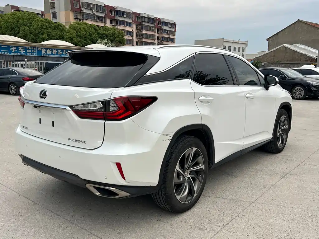 Lexus RX 2017 — фото 18