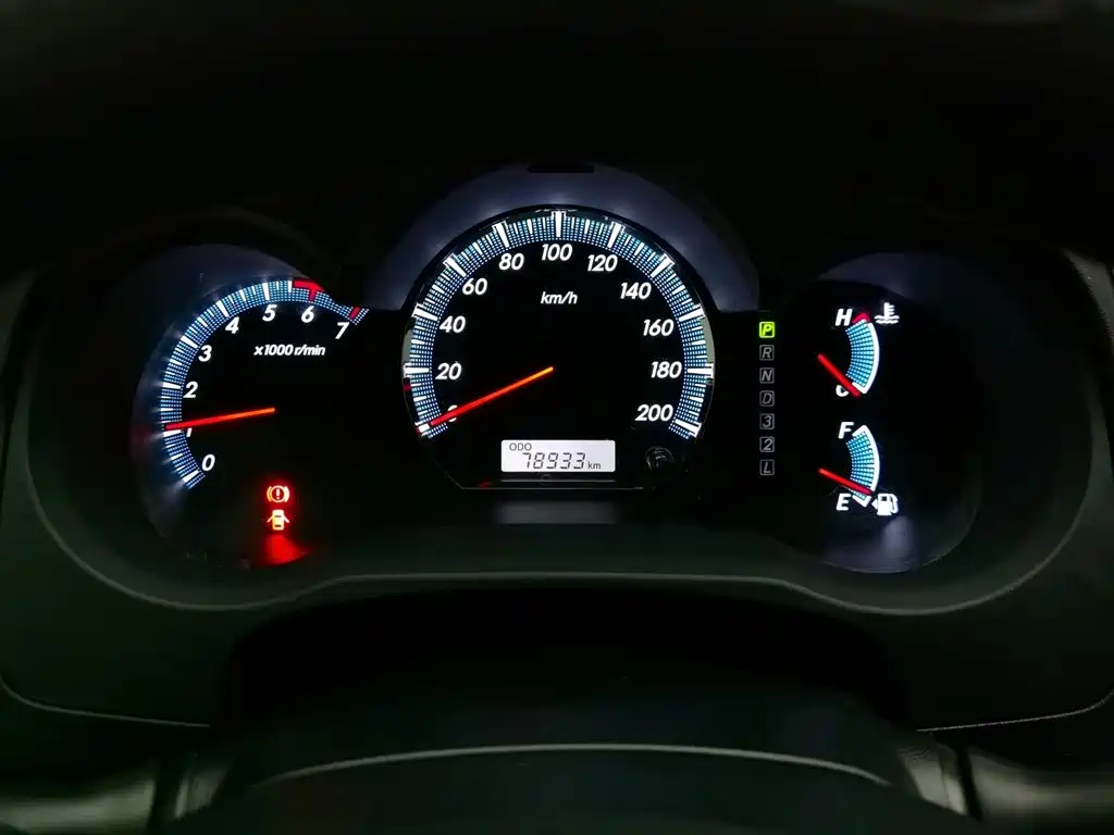 Toyota Fortuner 2016 — фото 10