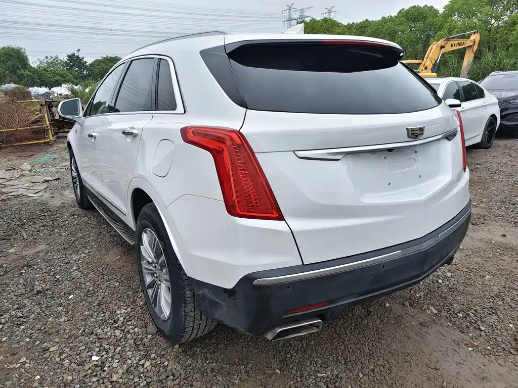 Cadillac XT5 2018 — фото 9
