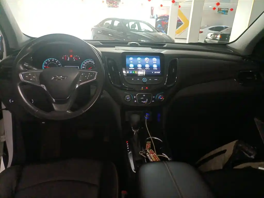 Chevrolet Equinox 2021 — фото 12
