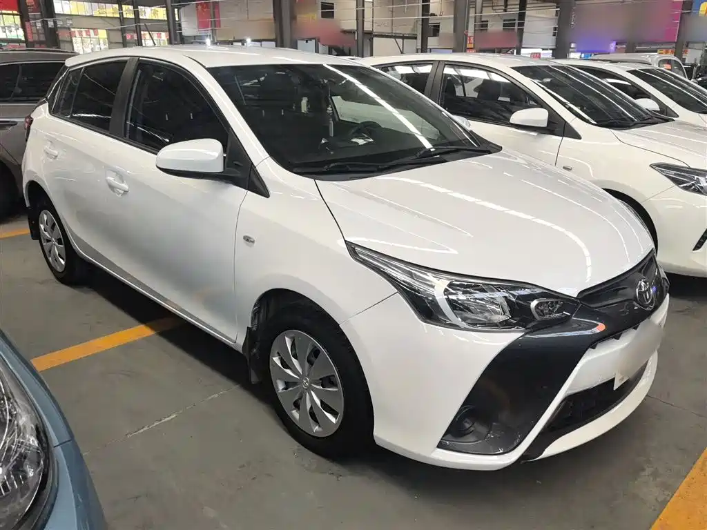 Toyota Yaris L 2018 — фото 4